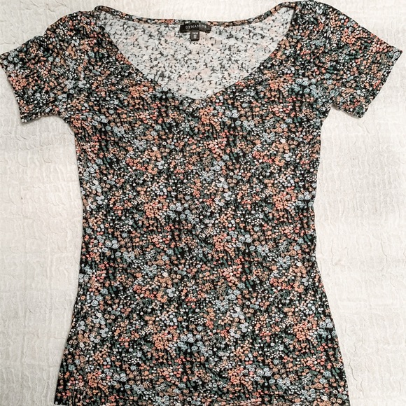 Dynamite flowered T-Shirt - Picture 1 of 2